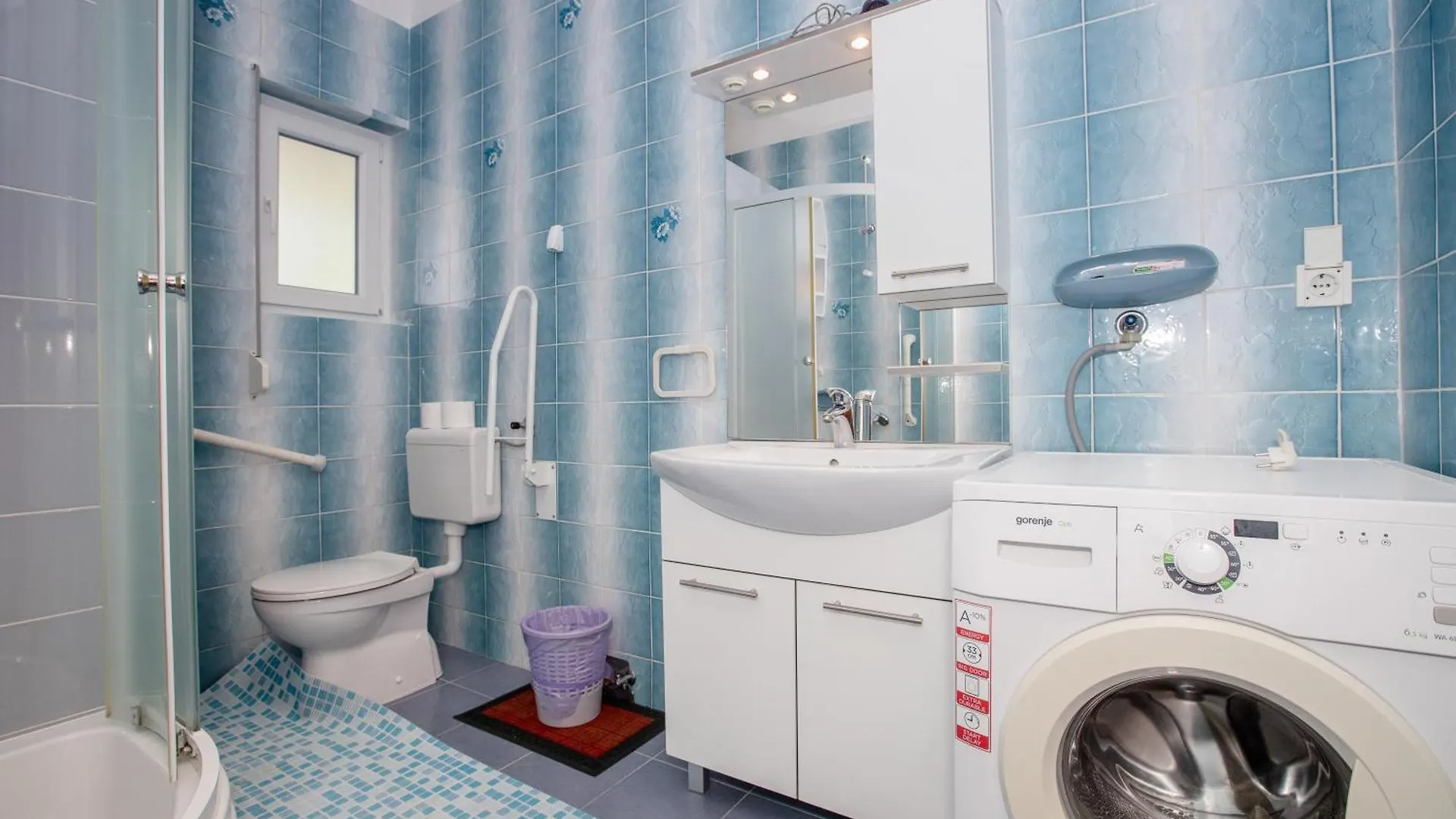 Fewo Daisy Mit Pool,Parking,Terrassen , Garten, Grill Palit 克罗地亚